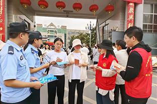 奥斯曼：喜欢看到球队庆祝胜利 带着一场胜利回归训练很棒